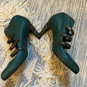 Poetic Licence heels size 7.5 dark green with snakeskin trim